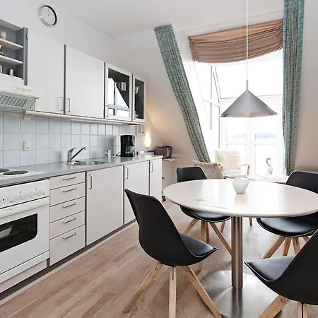 Appartement 4 Person On A In *