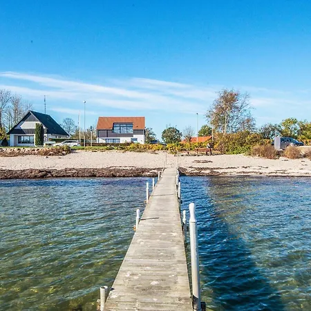 Apartamento 4 Person On A In Hejls