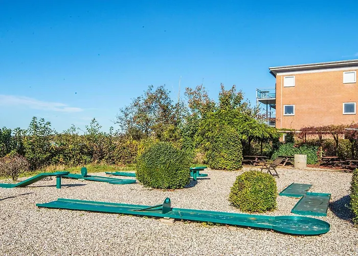 4 Person On A In Apartment *