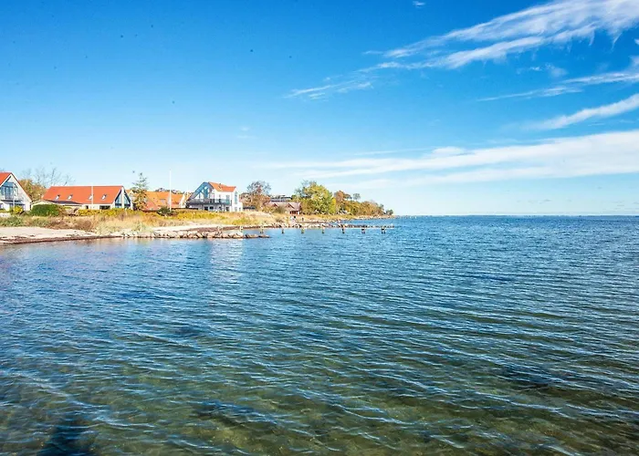 Apartment 4 Person On A In