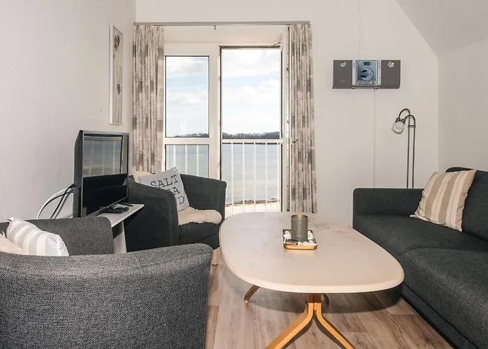 4 Person On A In Apartment Hejls