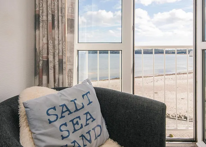 4 Person On A In * Hejls